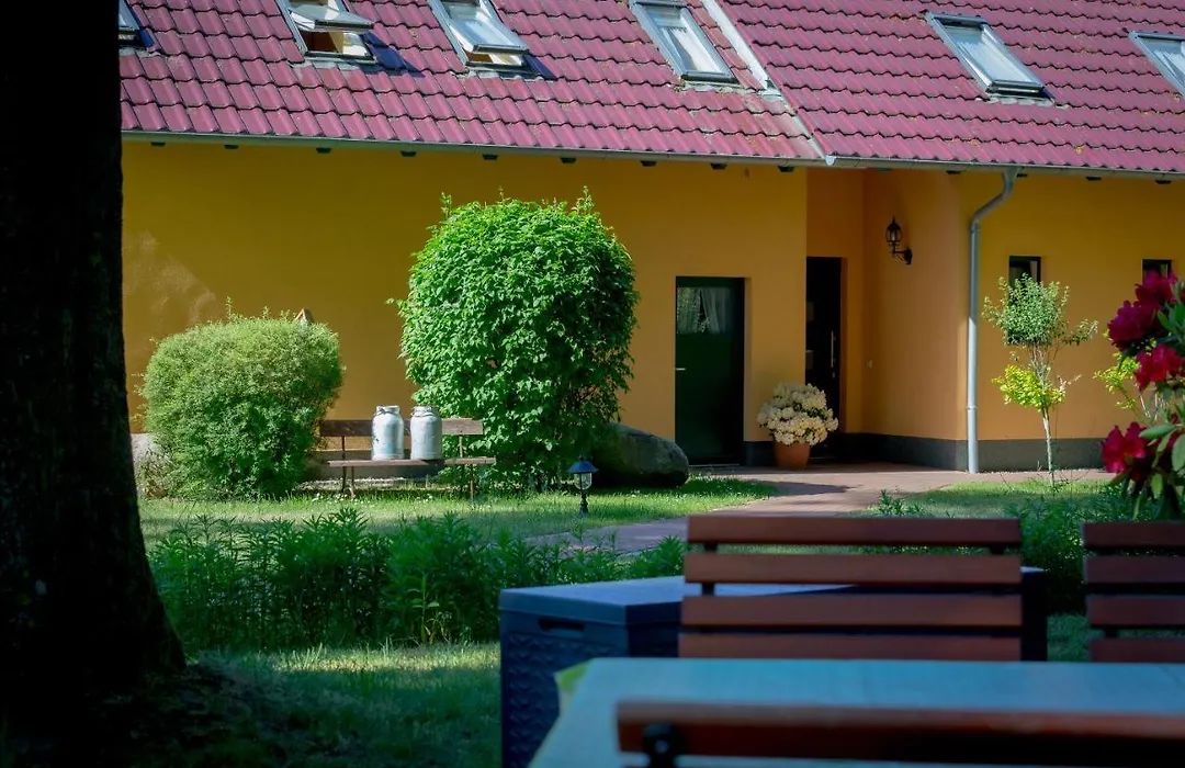 Matys Landhausperle an der Müritz-1