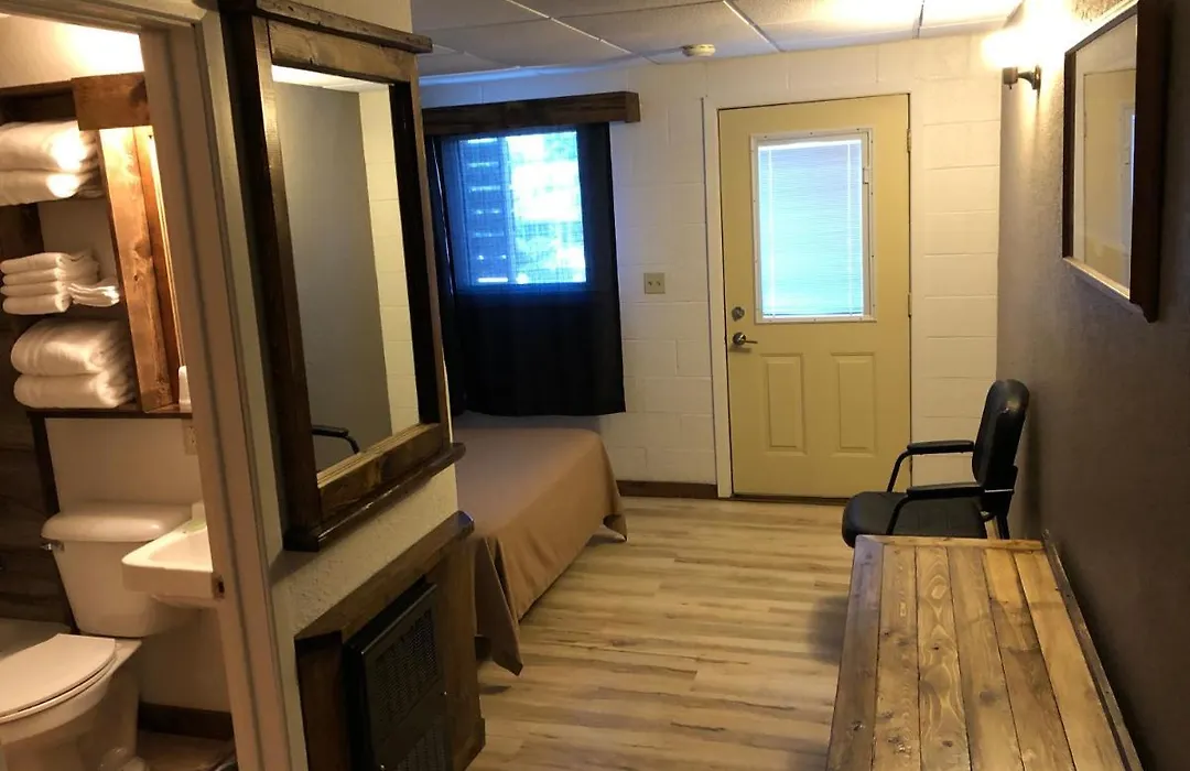 Bel Aire Motel-1