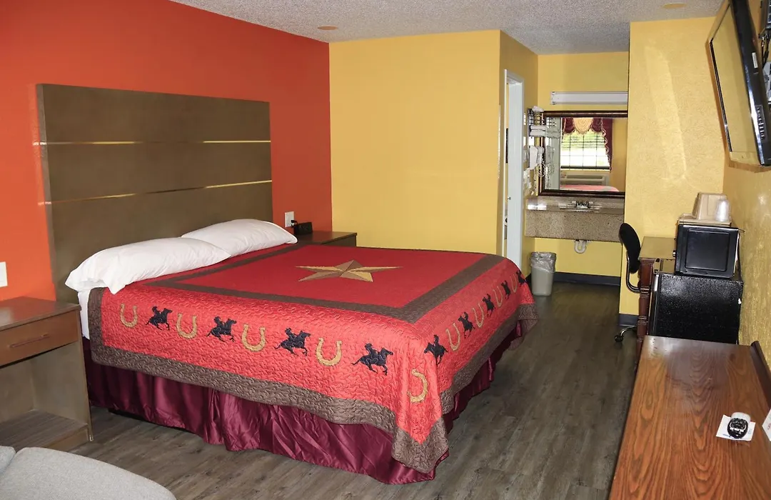 Chaparral Motel Hallettsville-1