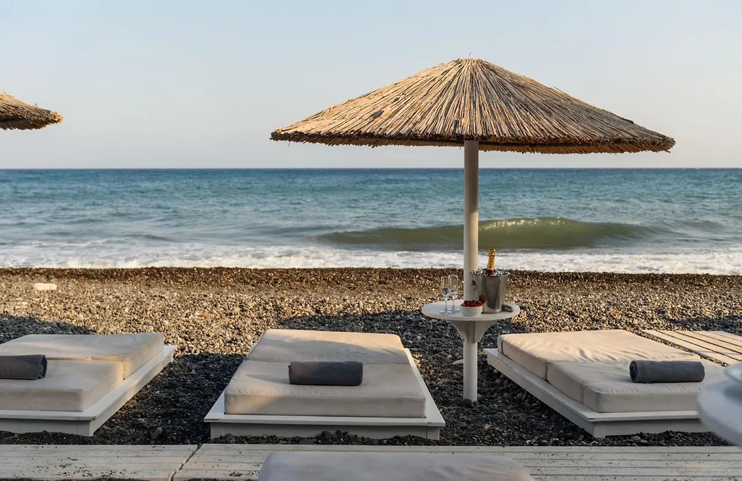 Alesahne Beach Hotel-1