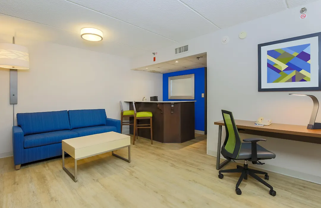 Holiday Inn Express Milwaukee - West Medical Center By Ihg-1