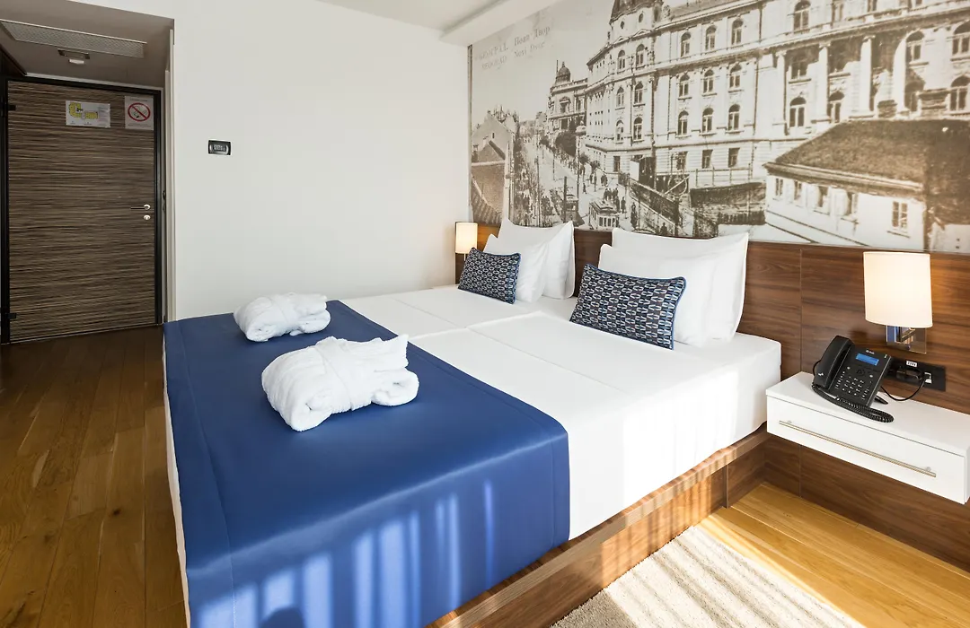 Abba Hotel-1