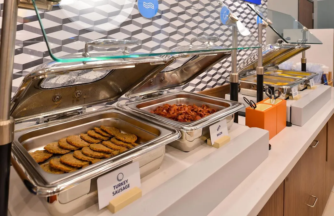 Holiday Inn Express & Suites Wadsworth By Ihg-1