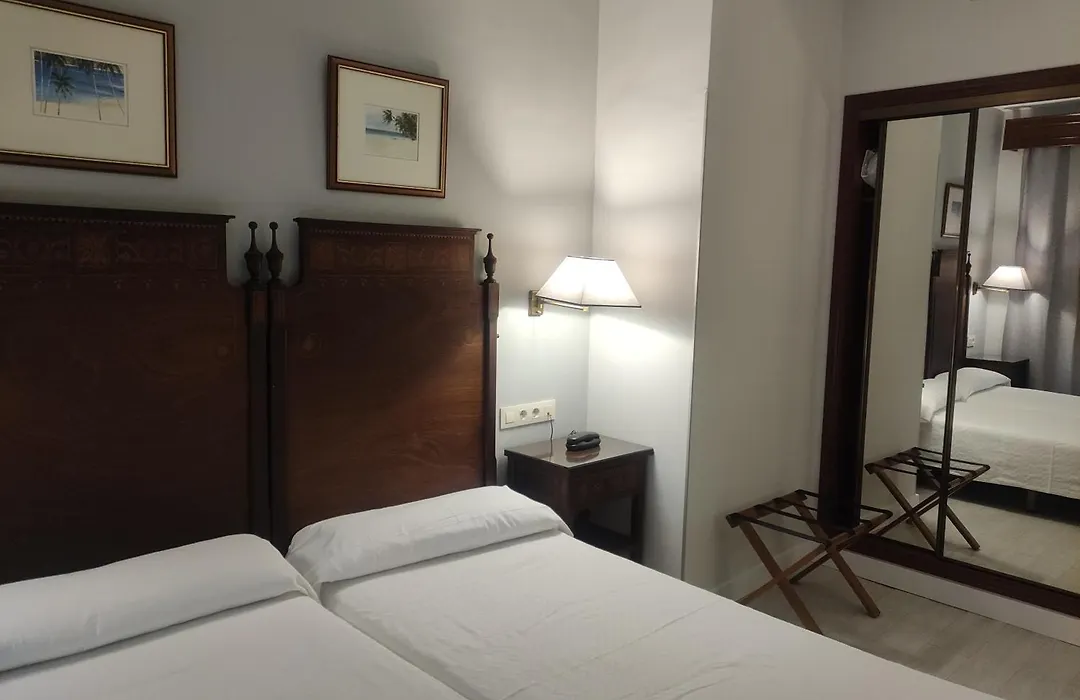 Hotel Iberia Plaza América-1