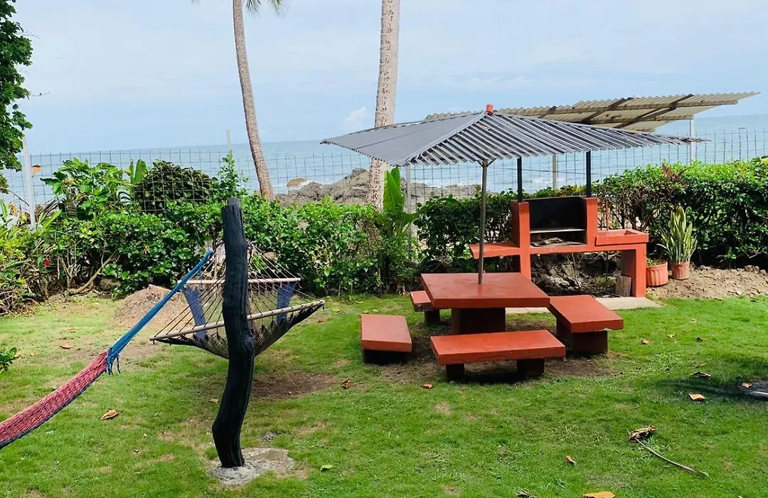 Hotel Cabinas Mar Y Cielo-1