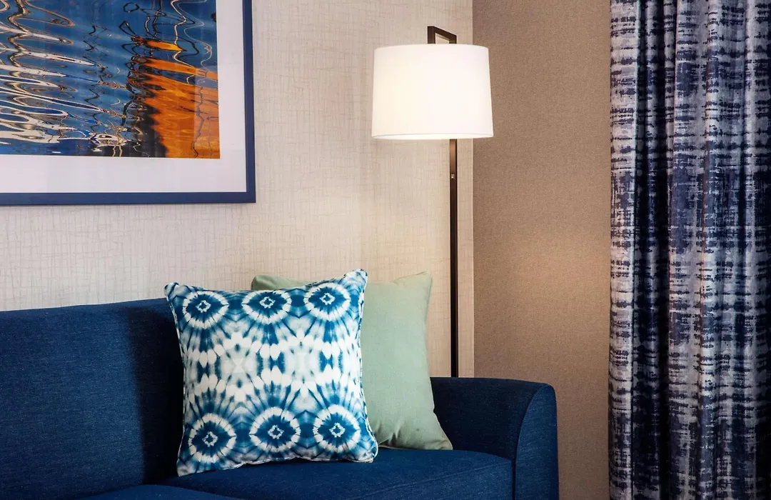 Hampton By Hilton At The Boston Seaport District-1