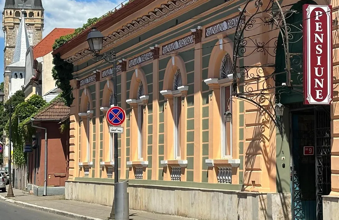 Pensiunea Casa Rusu-1