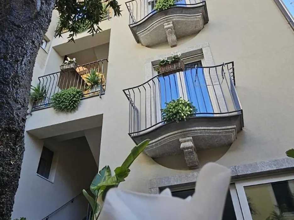 Villa D'Orville luxury suites Taormina-1