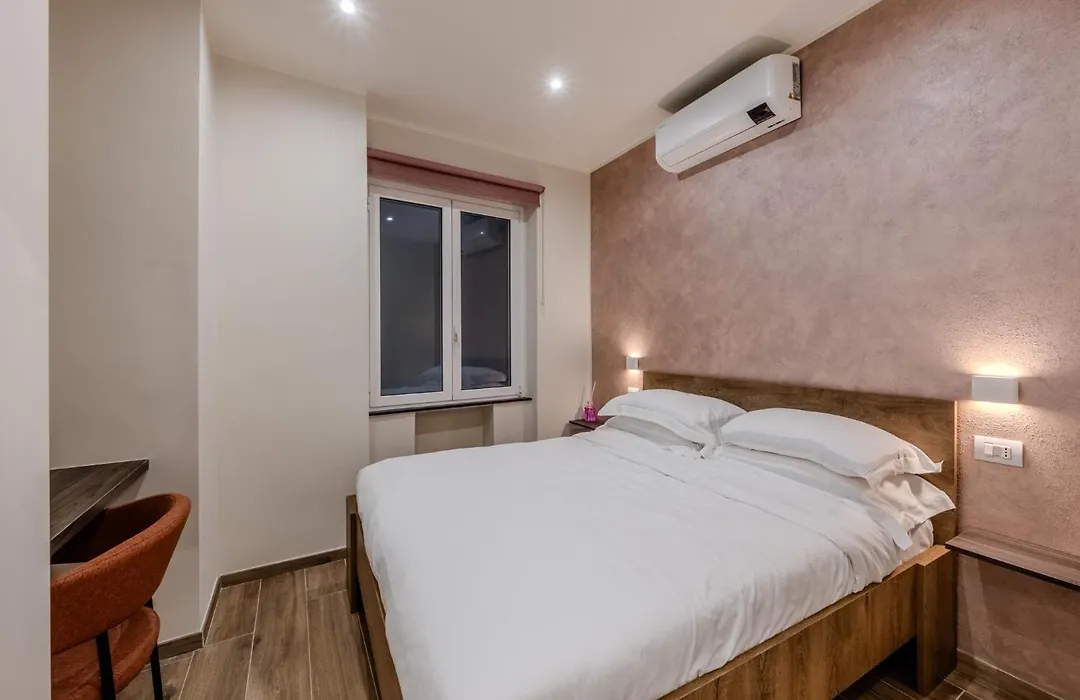 Soziglia Guest Rooms-1