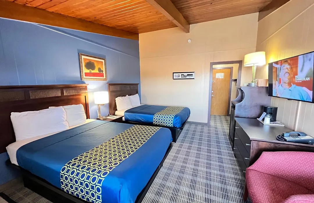 The Crossroads Motel-1