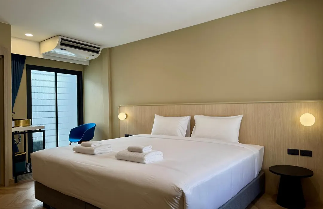 Parcel Hotel Bangkok-1