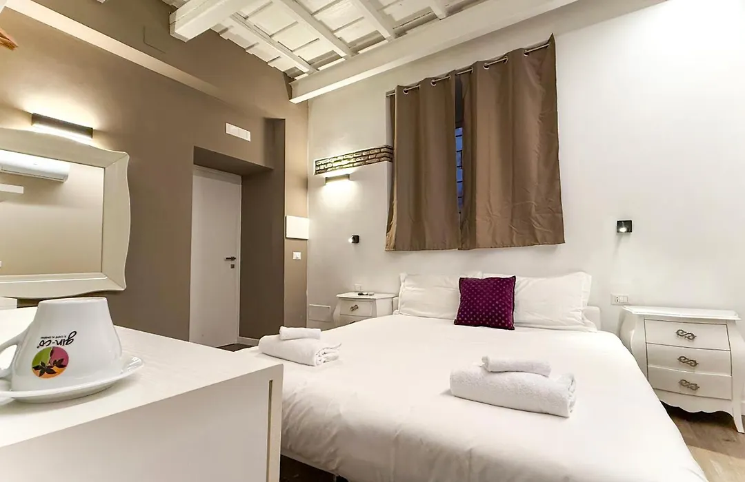 Navona Secret Stay Guest House-1