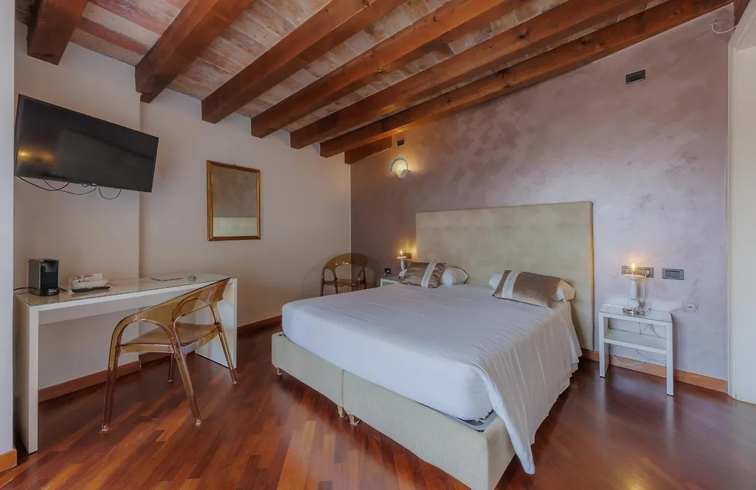 Hotel Degli Oleandri-1