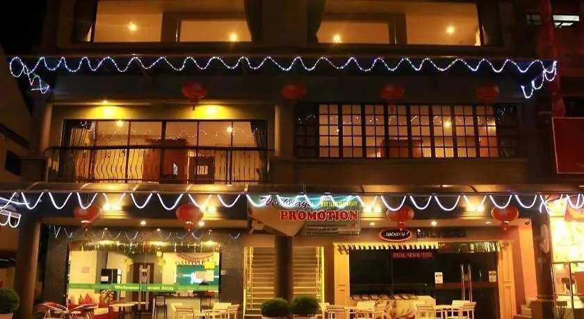 Your Hotel-1