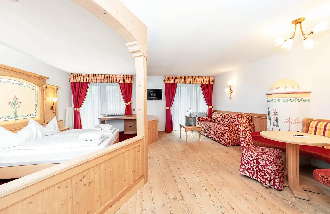 Hotel La Perla Wellness & Beauty-1