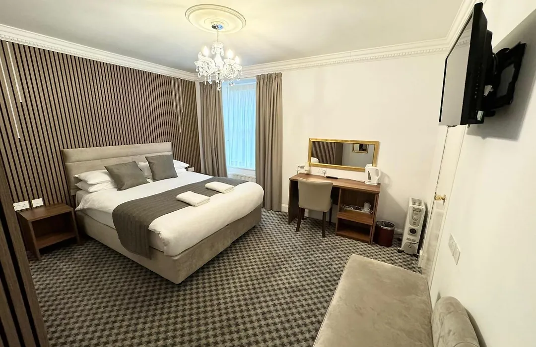 Sandyford Lodge-1