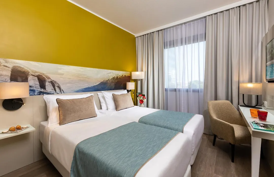 Leonardo Hotel Verona-1