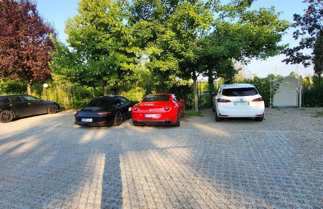Red One-1
