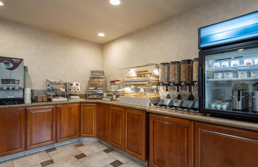 Atherton Park Inn And Suites-1