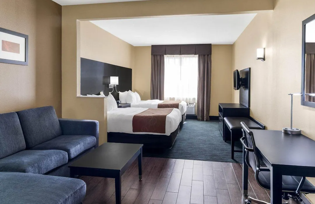 Comfort Suites Odessa Near University-1
