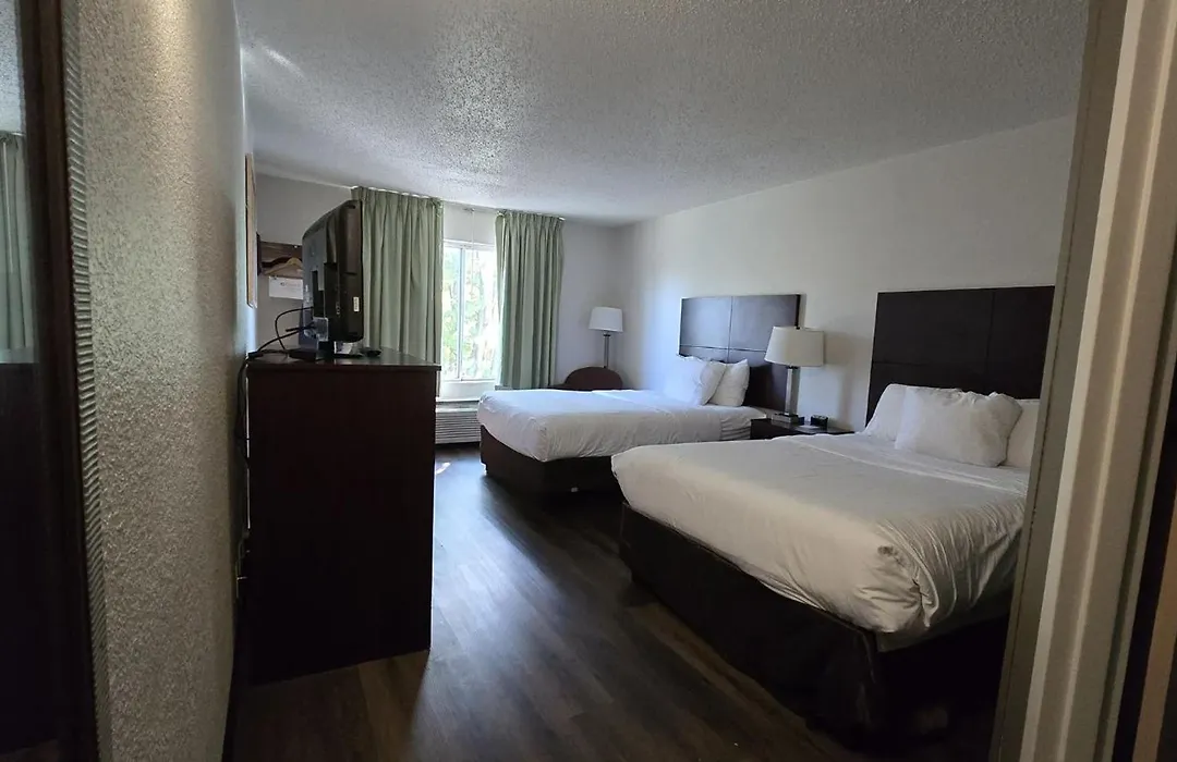 Quality Inn Newark - Wilmington-1