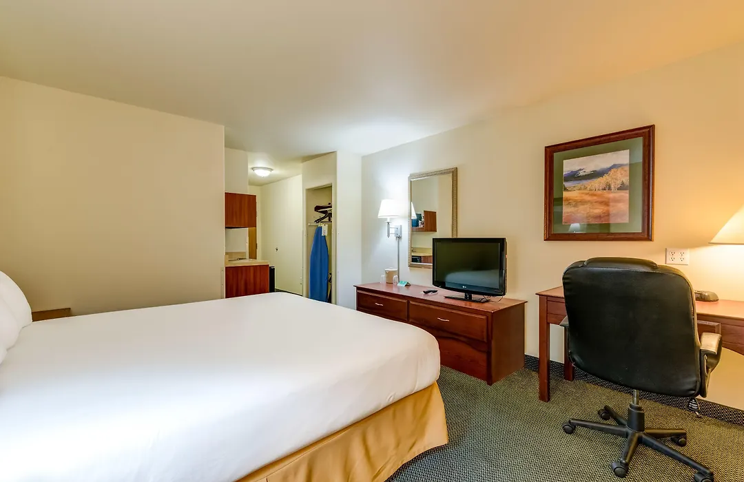 Grand River Hotel-1
