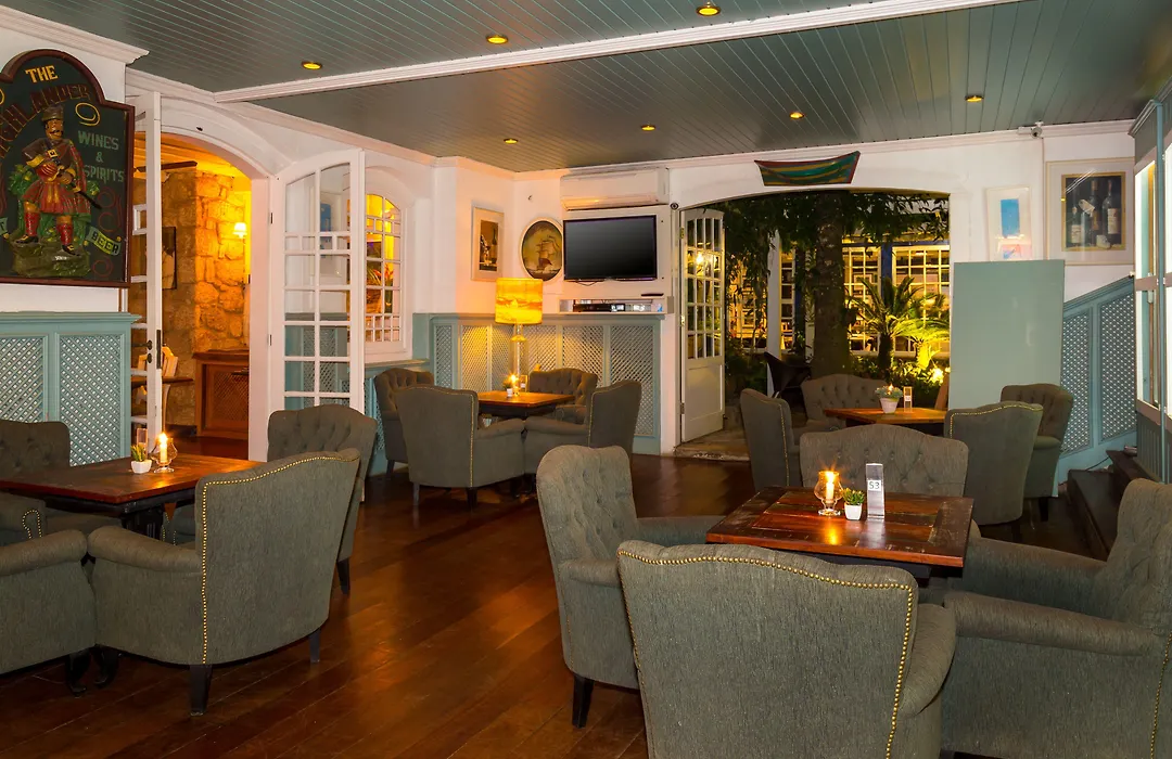 Sandi Hotel-1
