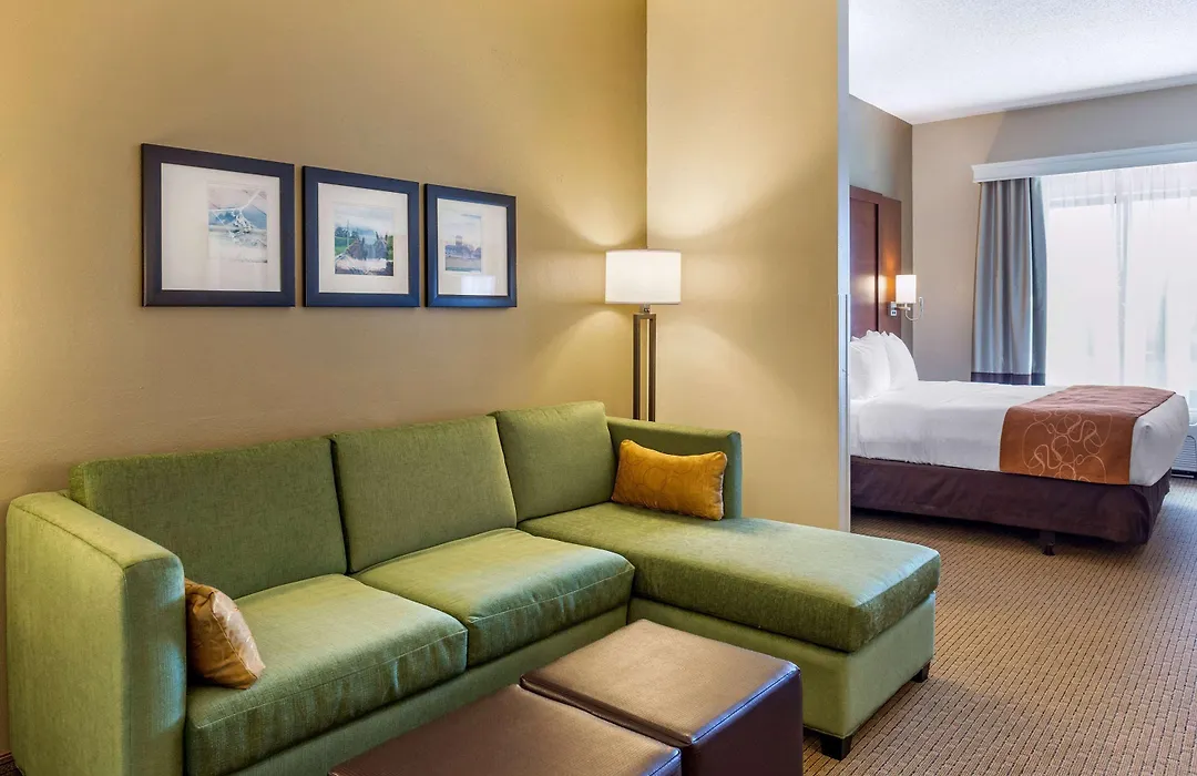Comfort Suites Lancaster Amish Country-1