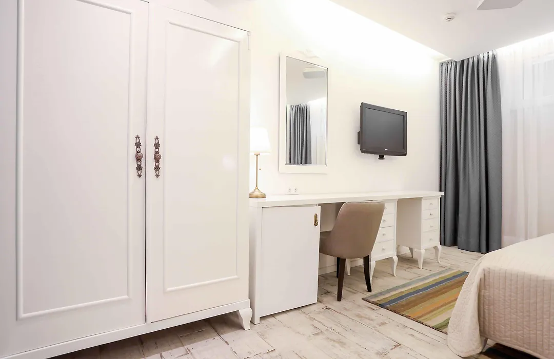 Hotel Divan-1