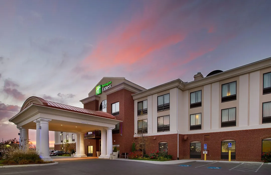 Holiday Inn Express - Tullahoma By Ihg-1