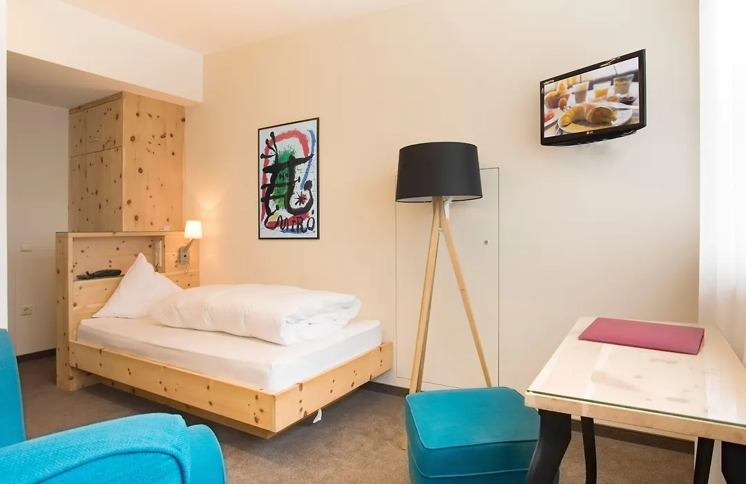 Bed&Breakfast Pension Hilpold-1