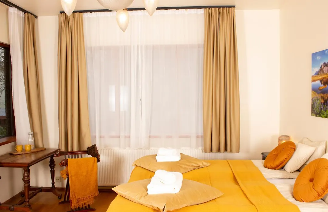 Eric The Red Guesthouse-1