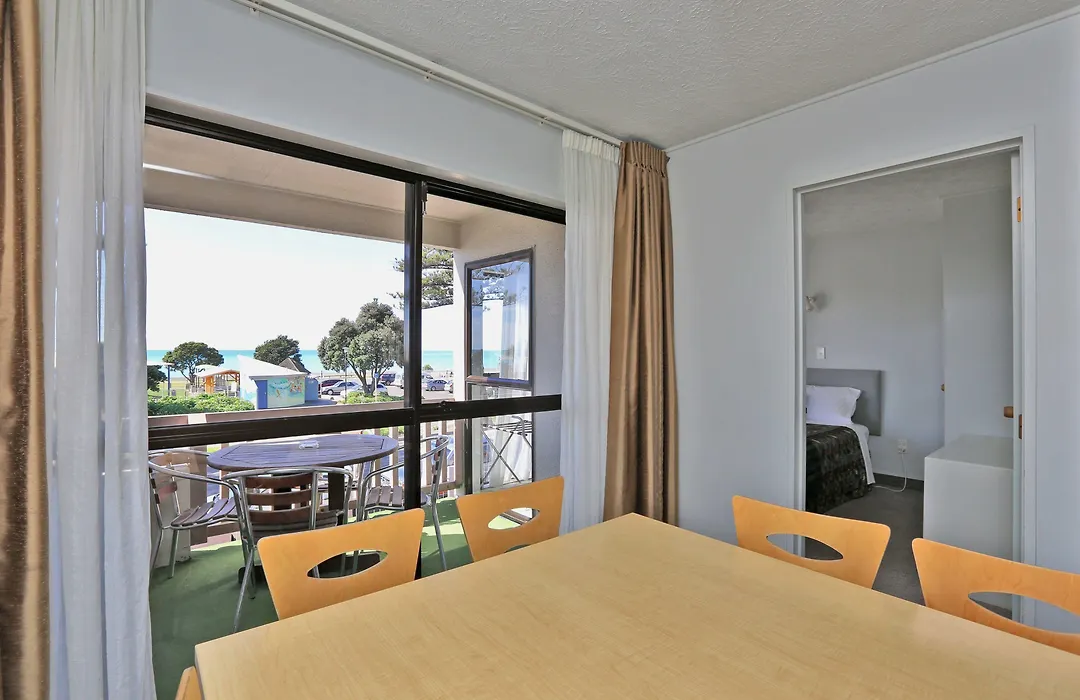 Edgewater Motor Lodge-1