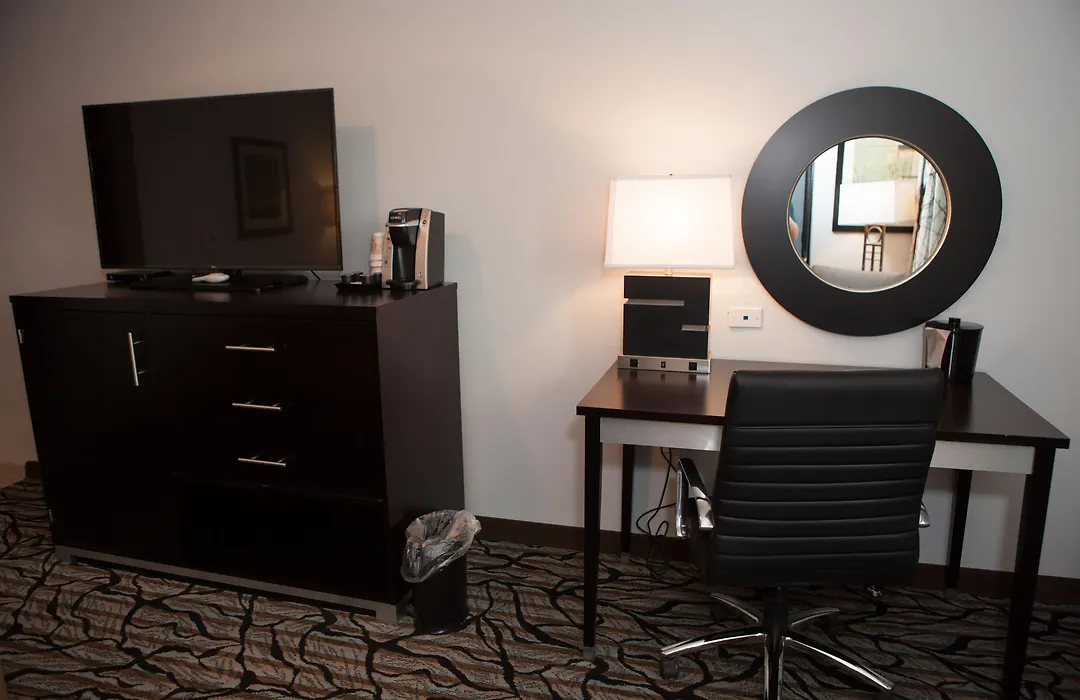La Quinta Inn & Suites By Wyndham Lubbock Southwest-1