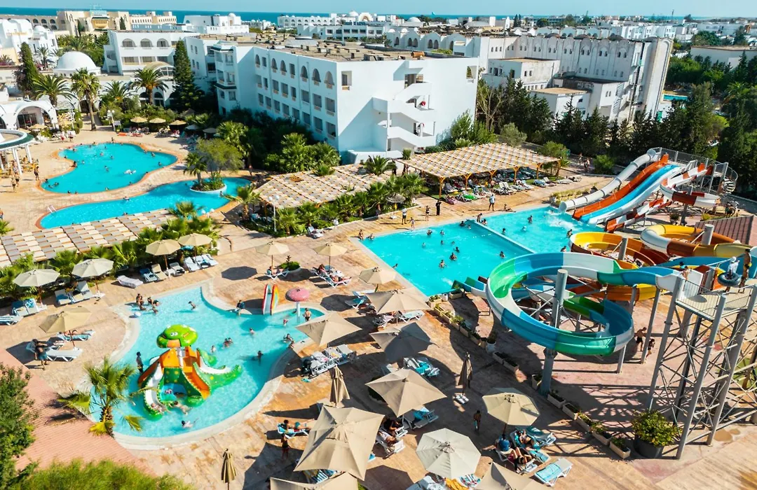 Zodiac Hôtel&Aqua Park-1