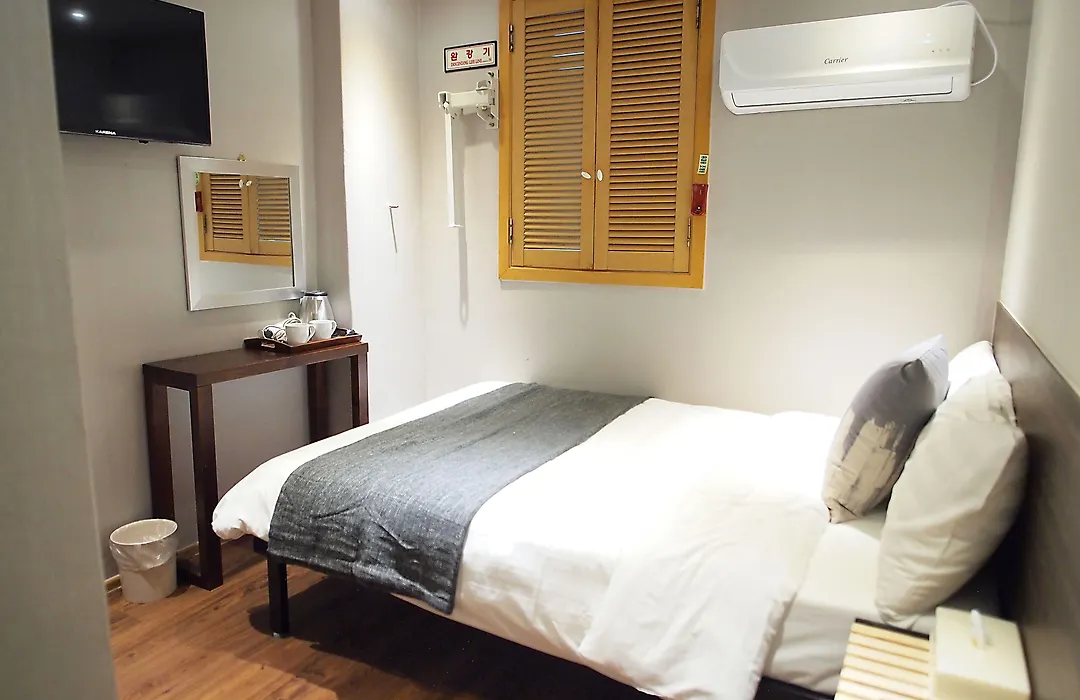 Hotel Park Hill Myeongdong-1
