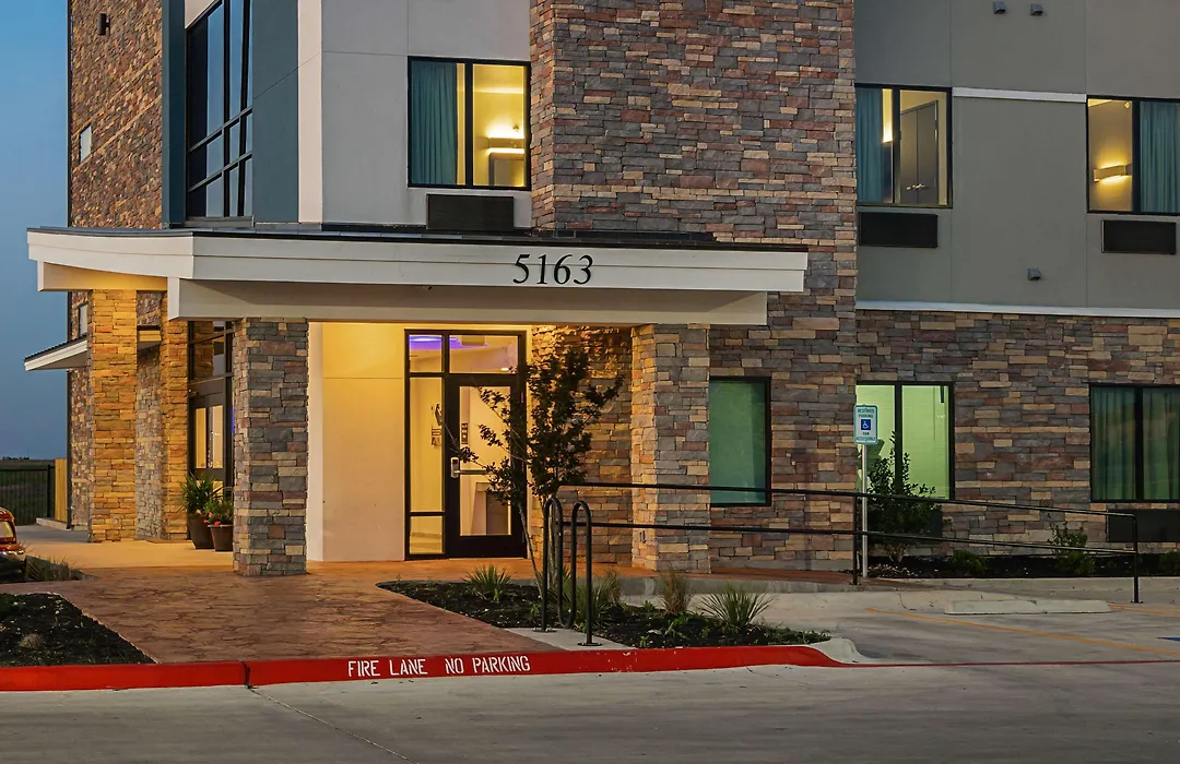 Studio 6-Buda, Tx-1