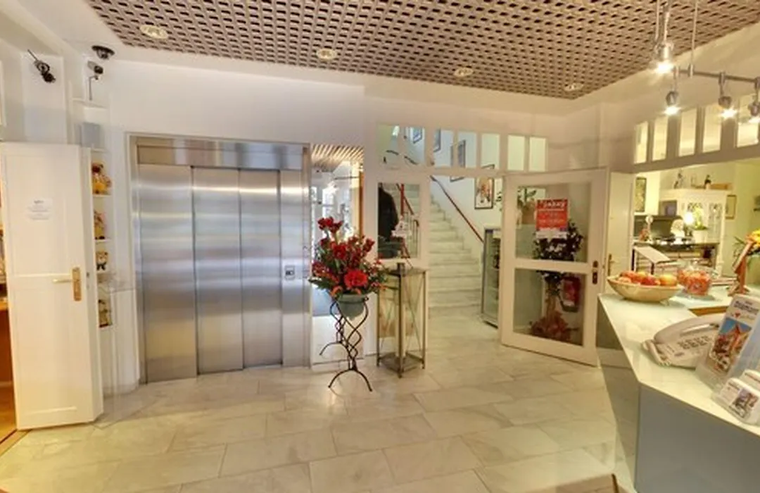 Hotel Diamant-1
