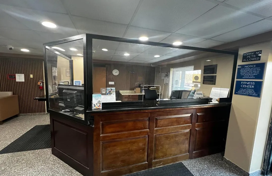 Traveiodge By Wyndham Parsippany-1