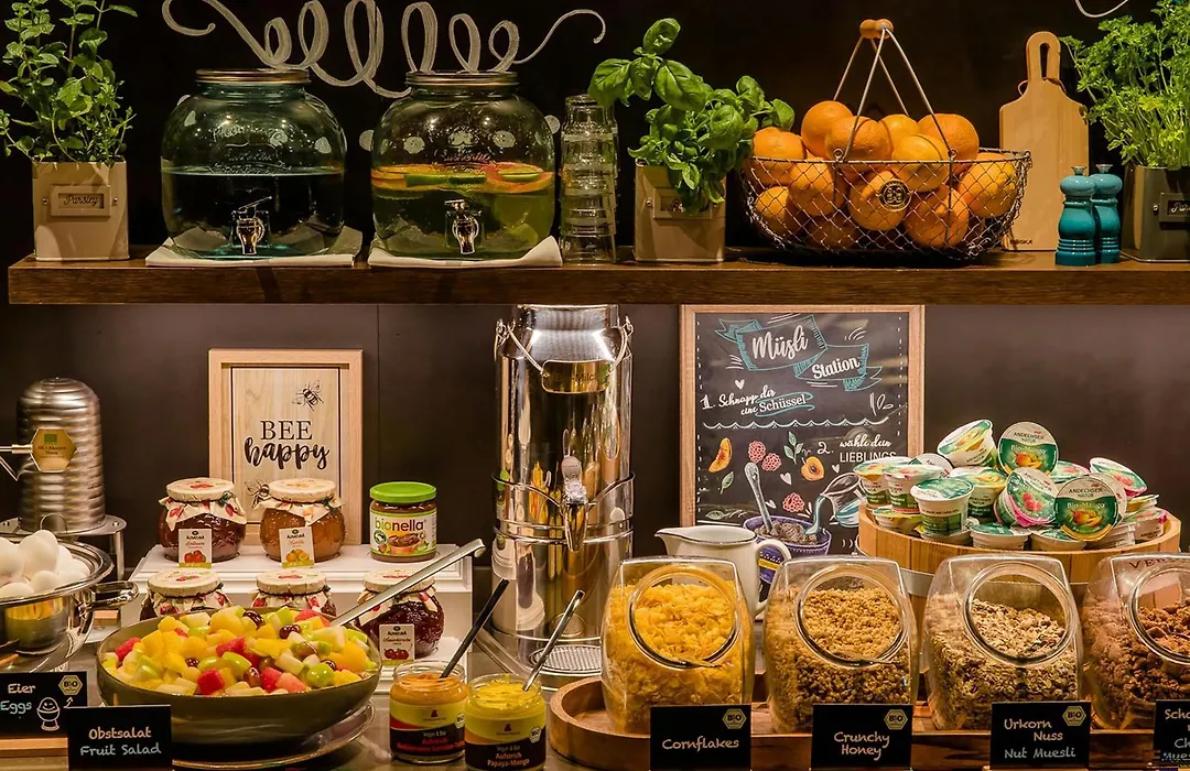 Motel One Amsterdam-1