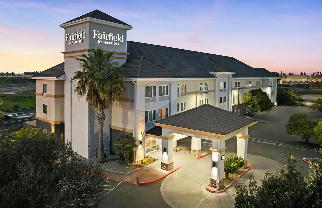 Fairfield Inn And Suites By Marriott Elk Grove-1
