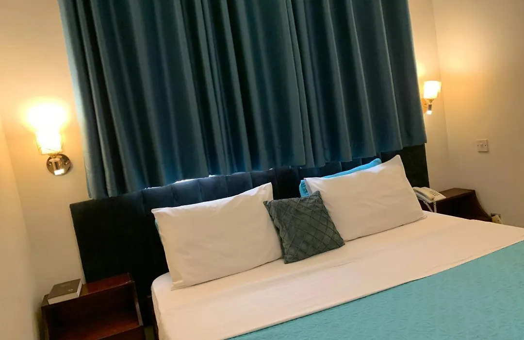 Kunta Kinte Hotel-1