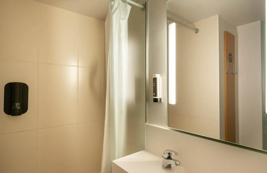 B&B HOTEL Saint-Nazaire Trignac-1