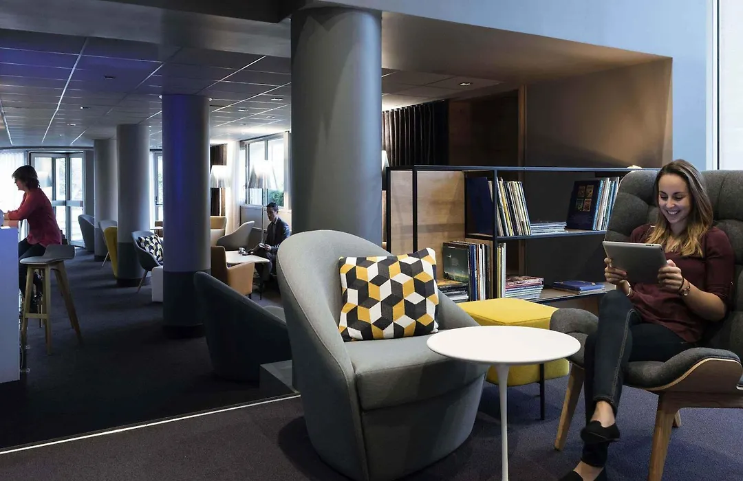 Novotel Chateau De Versailles-1
