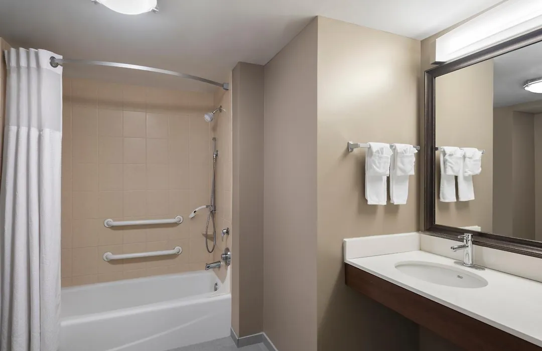 Staybridge Suites Indianapolis-Airport By Ihg-1