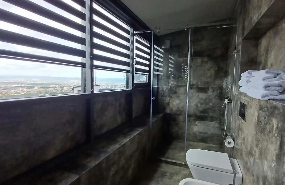 All Seasons Residence Design Hotel - Free Parking-1