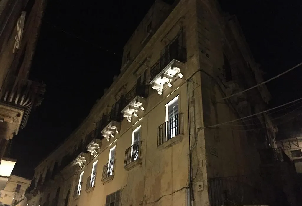 Palazzo Tasca-1