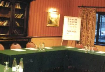 Doughcloyne Hotel-1