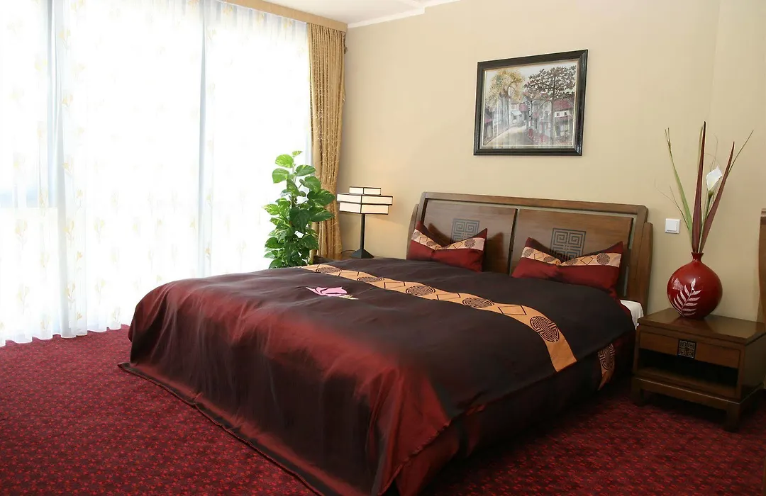 Halong Hotel-1