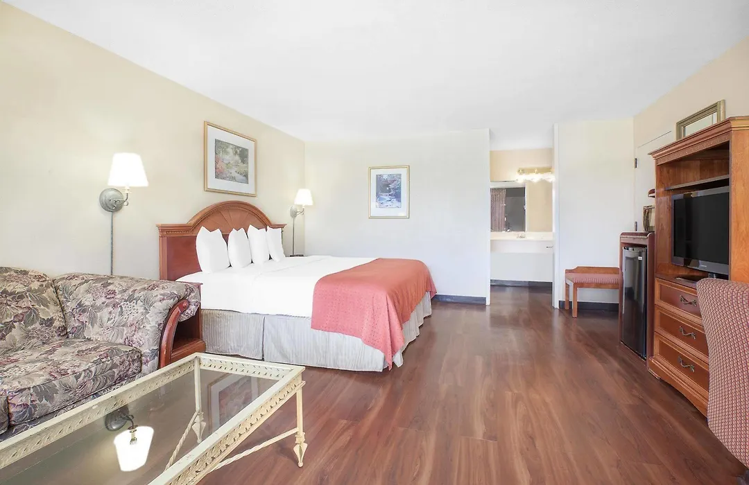 Baymont By Wyndham Paris-1